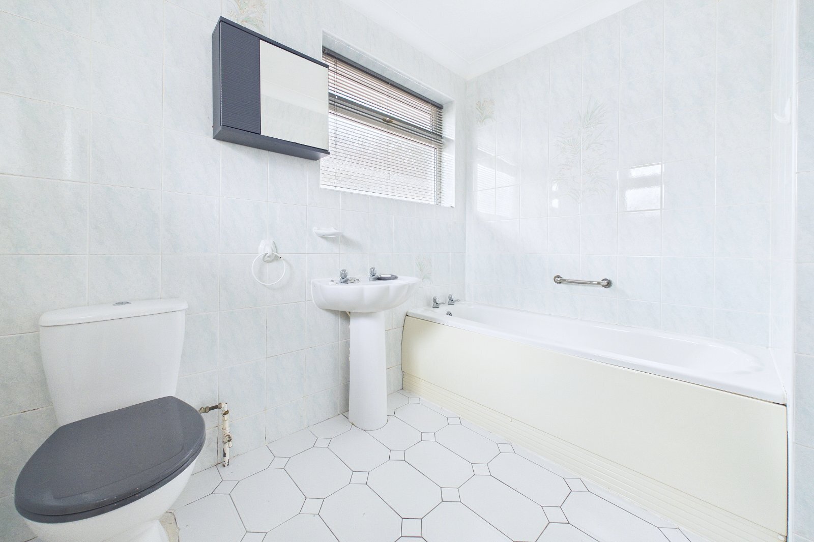 Witchampton Road, Broadstone, Dorset, BH18 Image 15