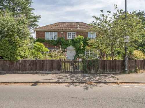 Courthouse Road, Maidenheadphoto