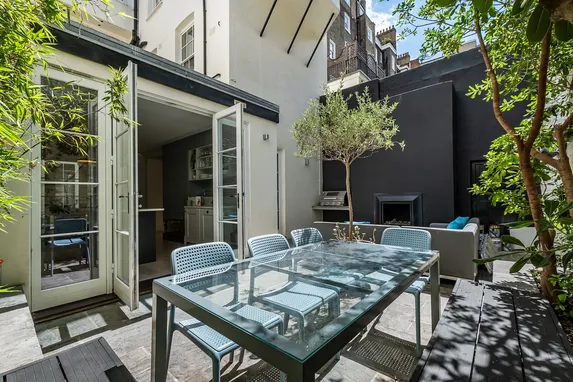 Warwick Square, London, SW1V