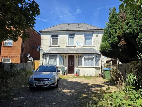 Millbrook Road East, SOUTHAMPTONphoto