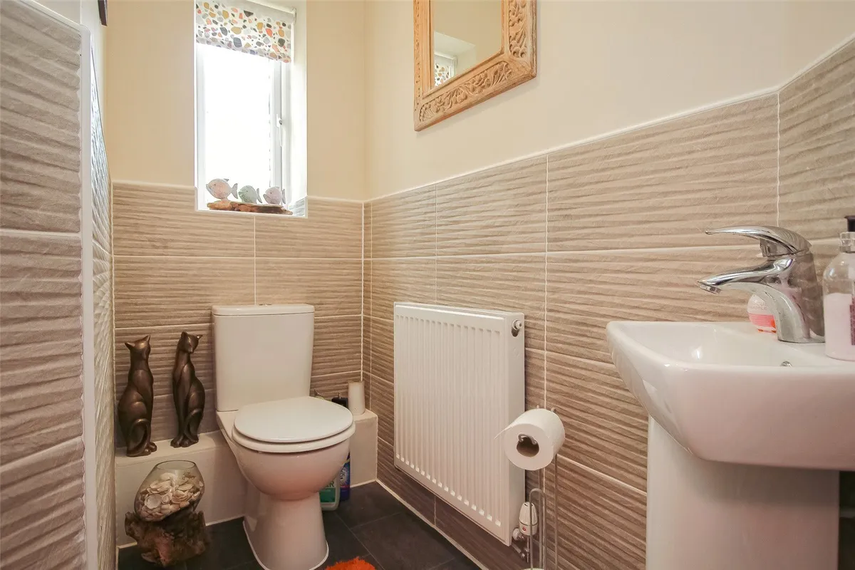 Oaktree Road, South Molton, EX36