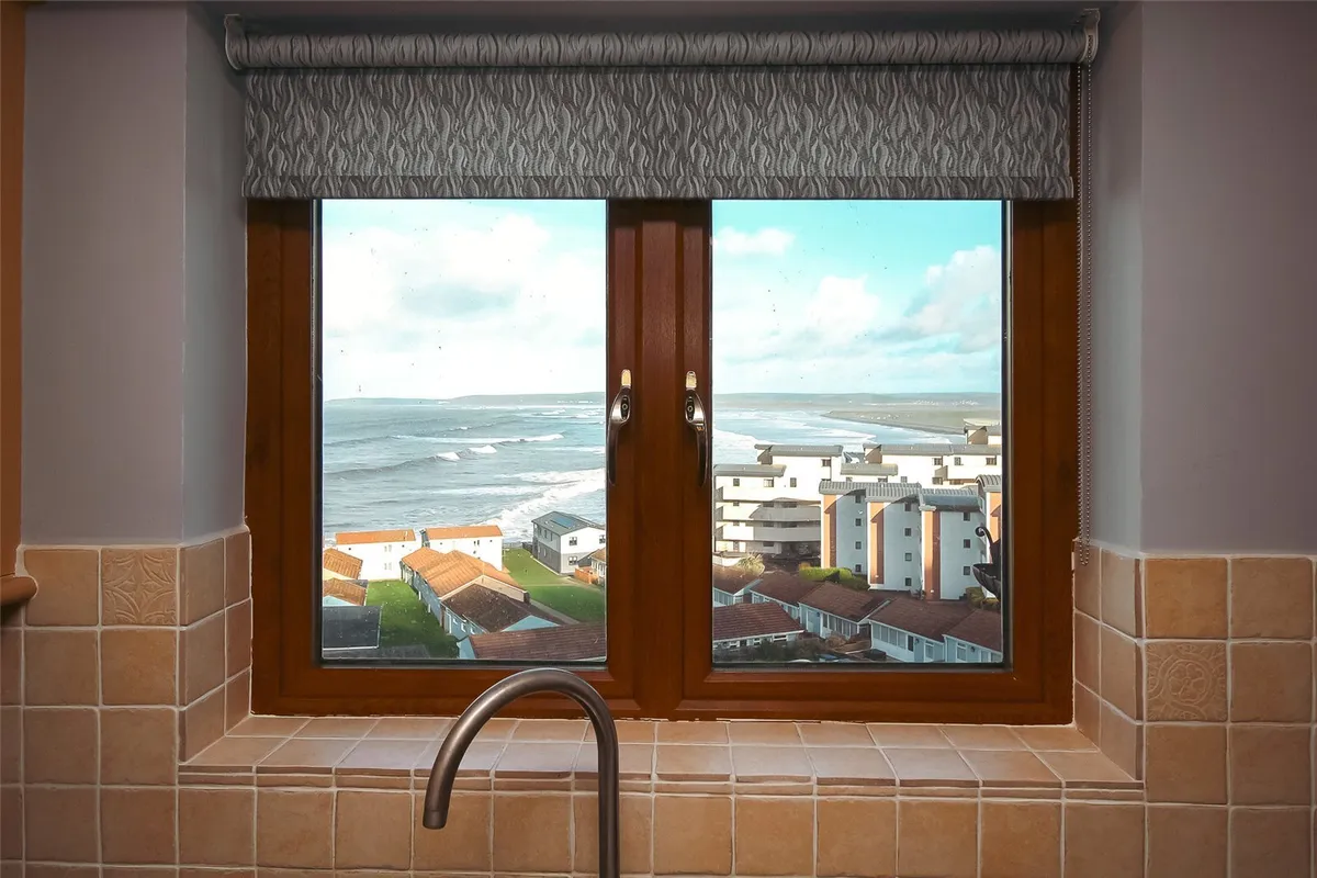 Ocean Park, Westward Ho!, EX39