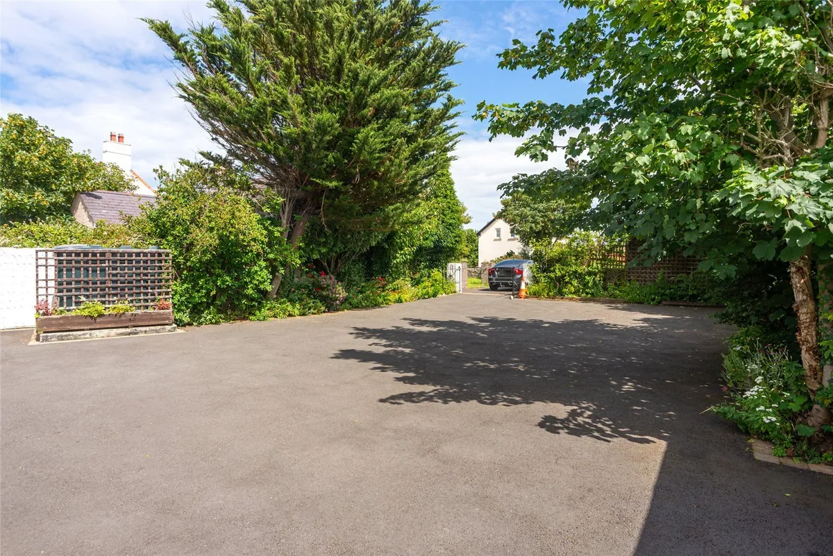 Cemaes Bay, Isle of Anglesey, LL67