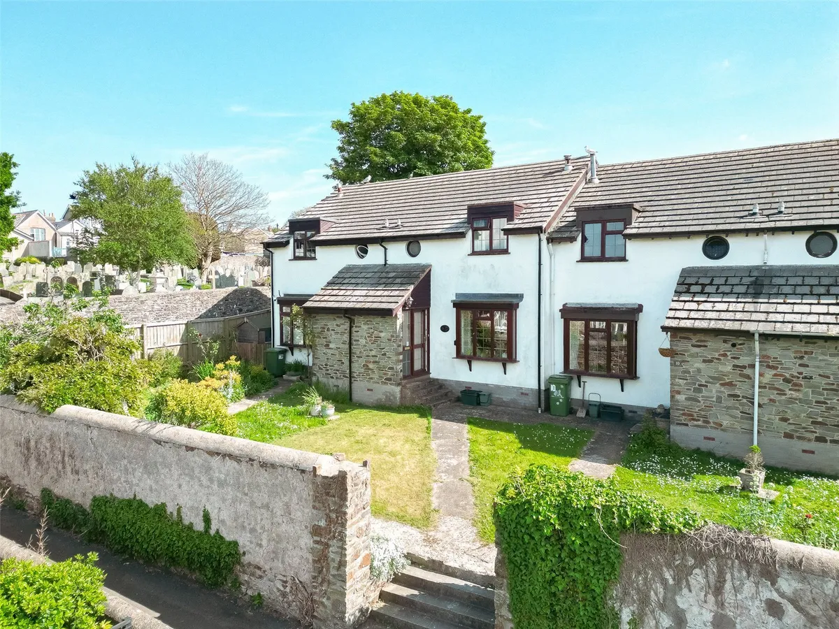 St. Margarets Court, Lakenham Hill, Northam, Bideford, EX39