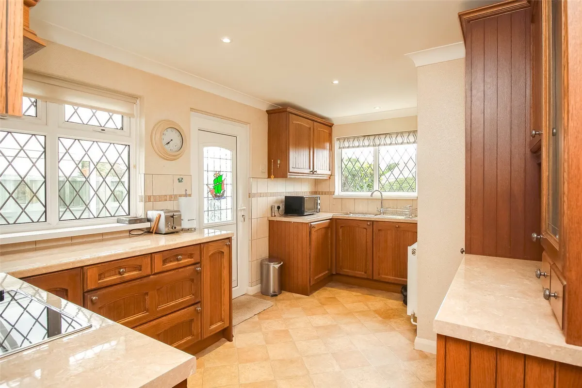 Hopperstyle, Bickington, EX31