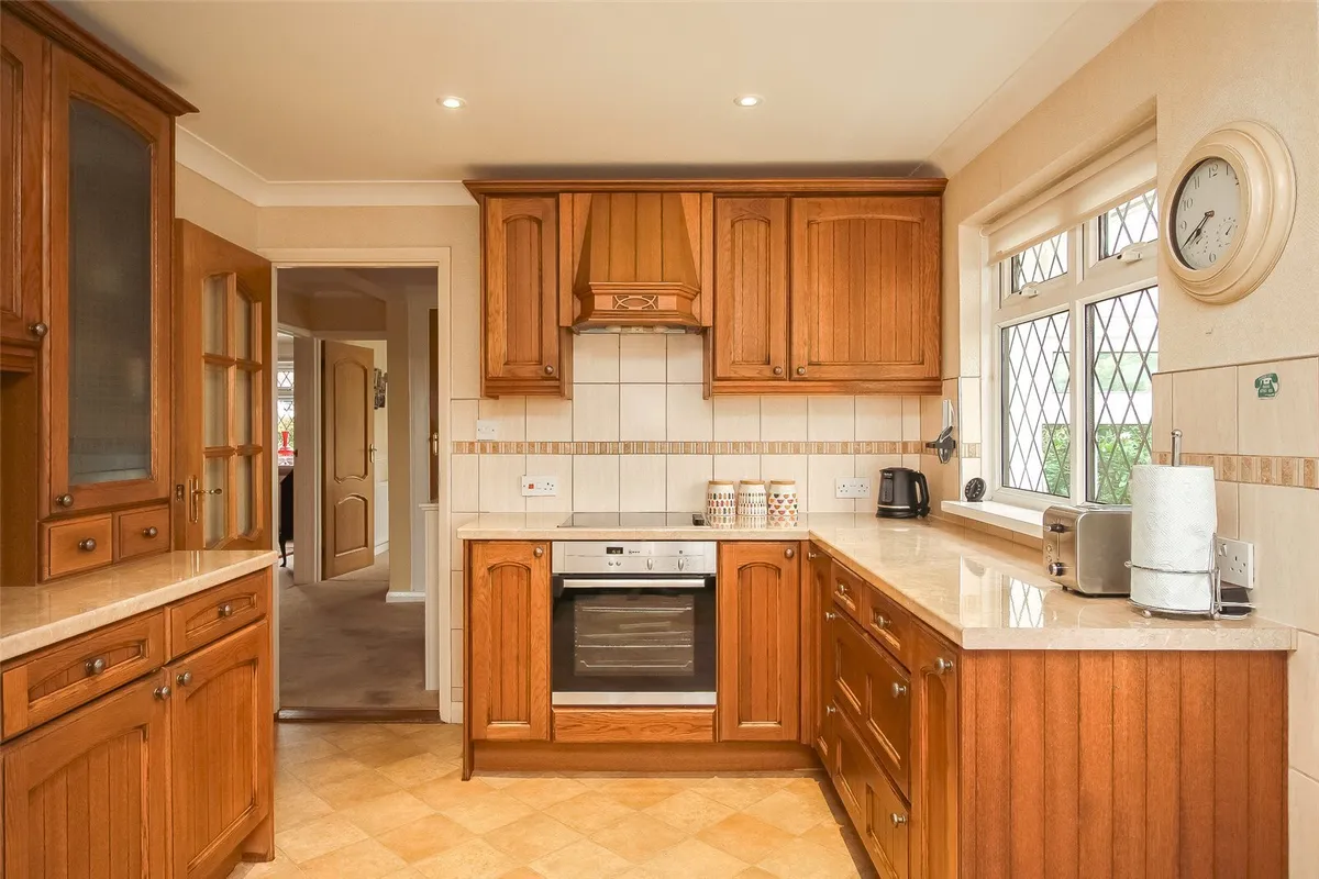 Hopperstyle, Bickington, EX31
