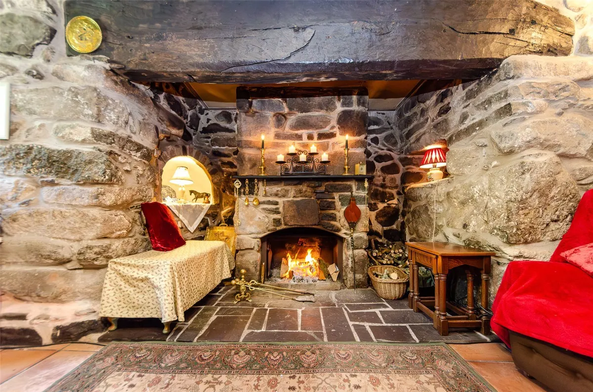Clynnogfawr, Caernarfon, Gwynedd, LL54