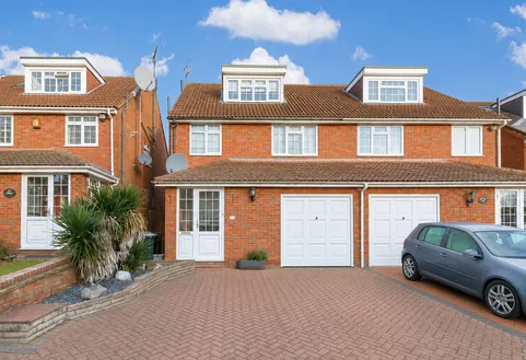Wadham Road, Abbots Langley, WD5