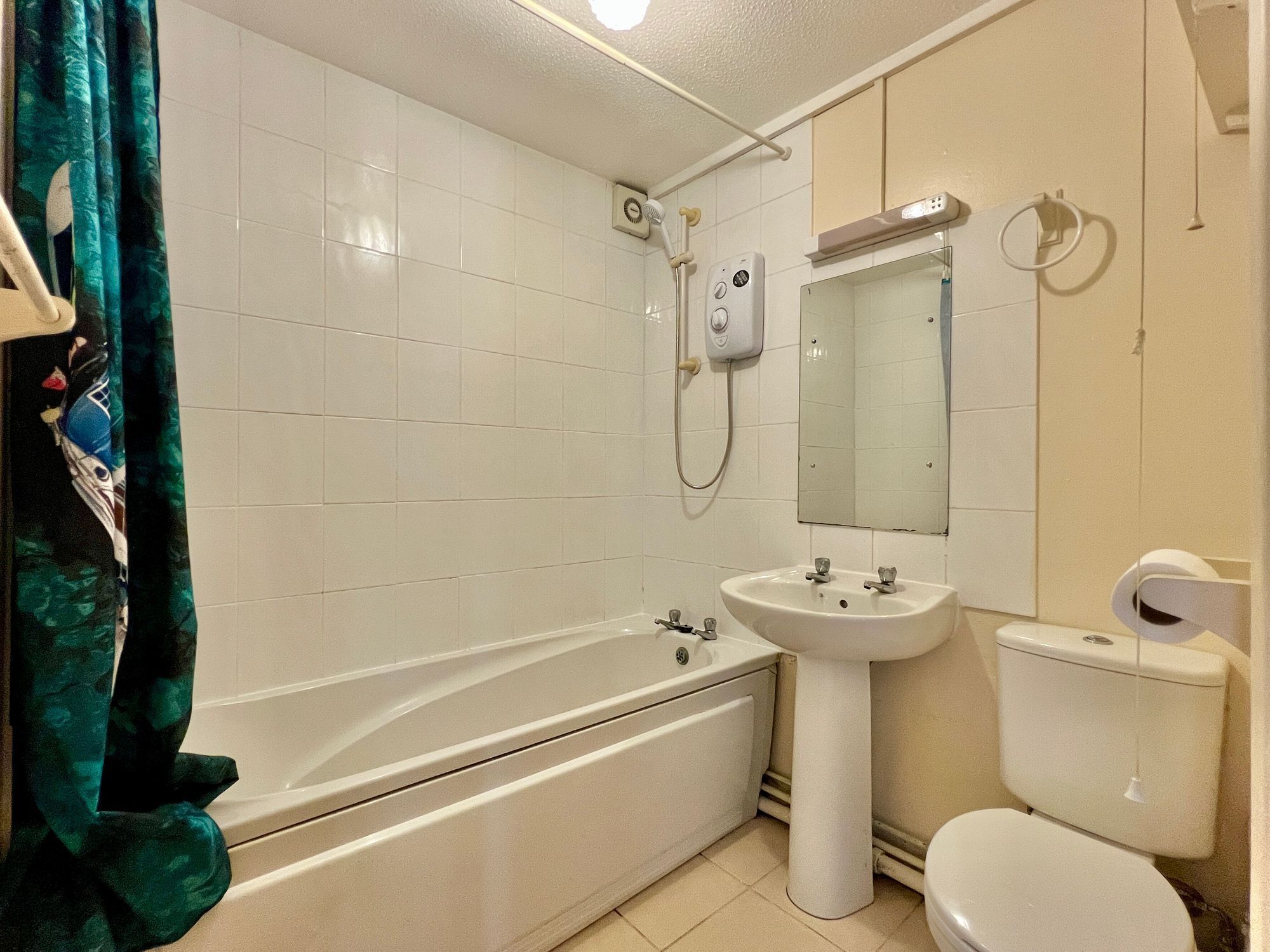 Allington Close, Taunton - NO onward chain! Image 8