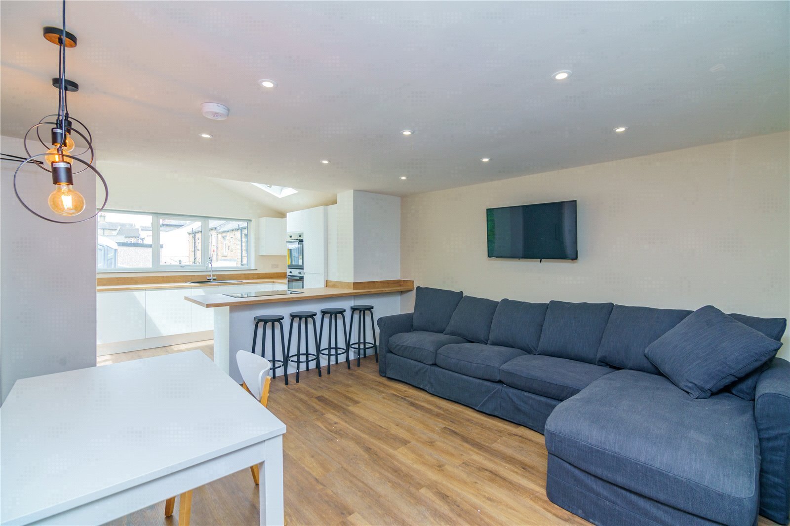 24 Malvern Road, Newsome, Huddersfield, HD4 Image 3