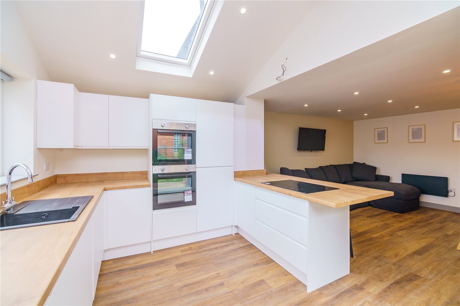 24 Malvern Road, Newsome, Huddersfield, HD4 Image 7