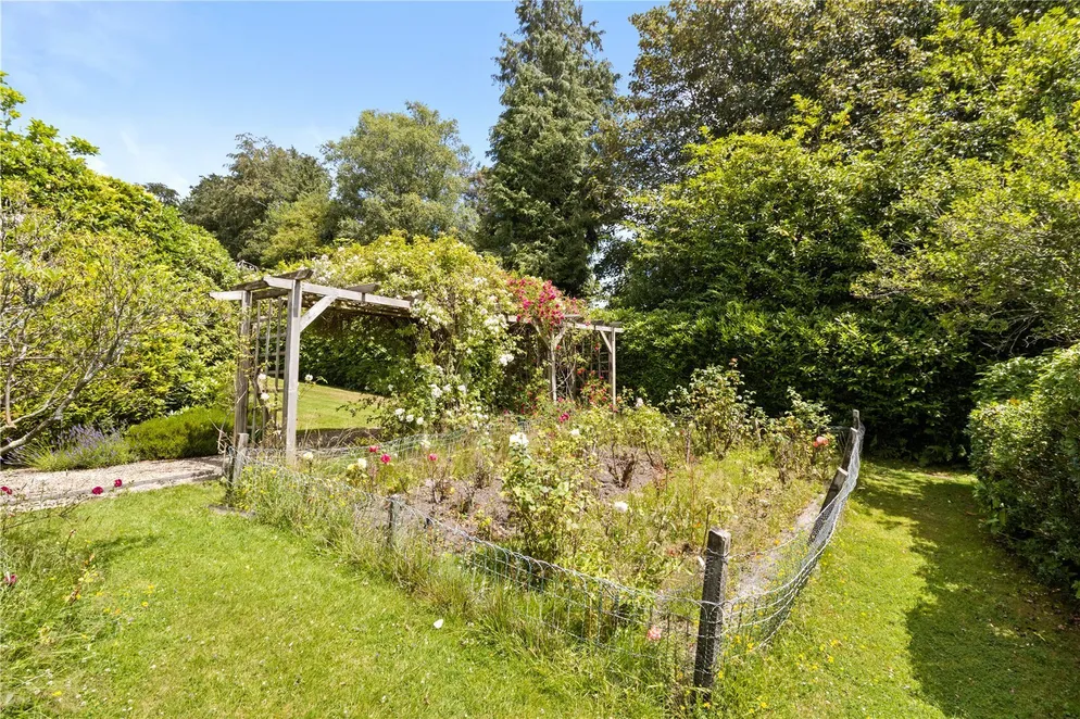 Property carousel item 28