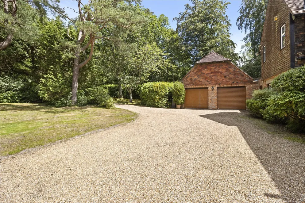 Property carousel item 29