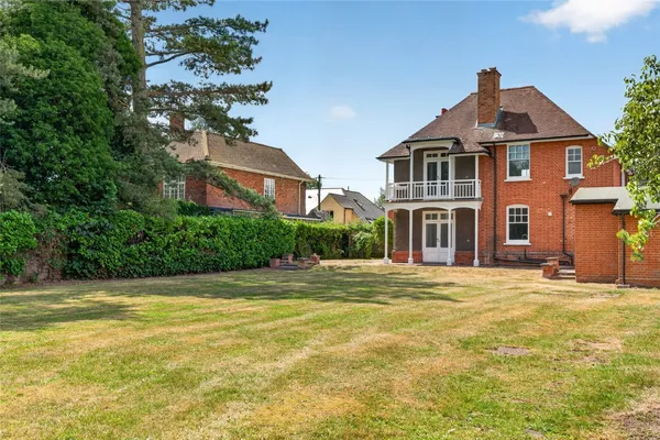 Moorfield Road, Woodbridge, IP12 photo 1