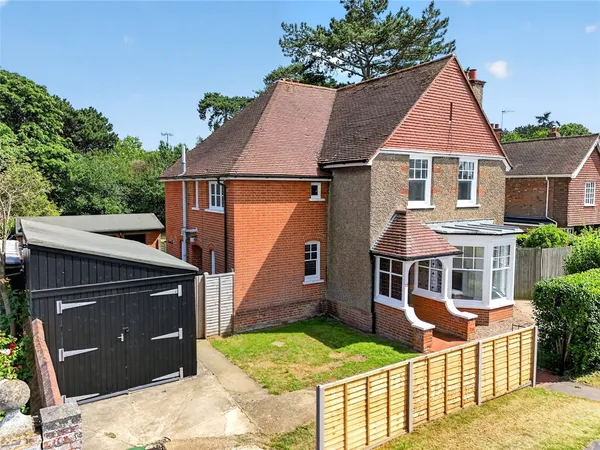 Moorfield Road, Woodbridge, IP12 photo 2
