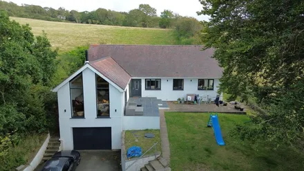 Goitre Road, Aberaeron, SA46