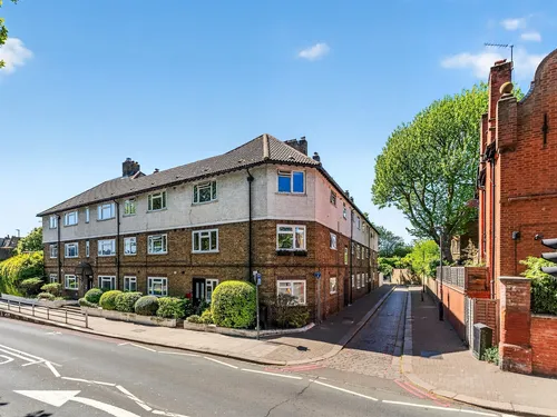 Latchmere Road, Londonphoto
