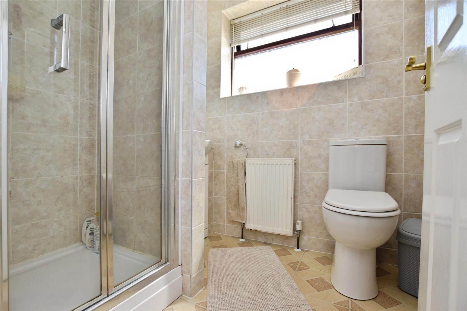 Roslyn Crescent, Hedon, Image 17