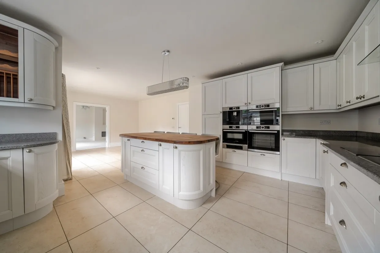 Sandy Lane Pamber Heath RG26 photo 6