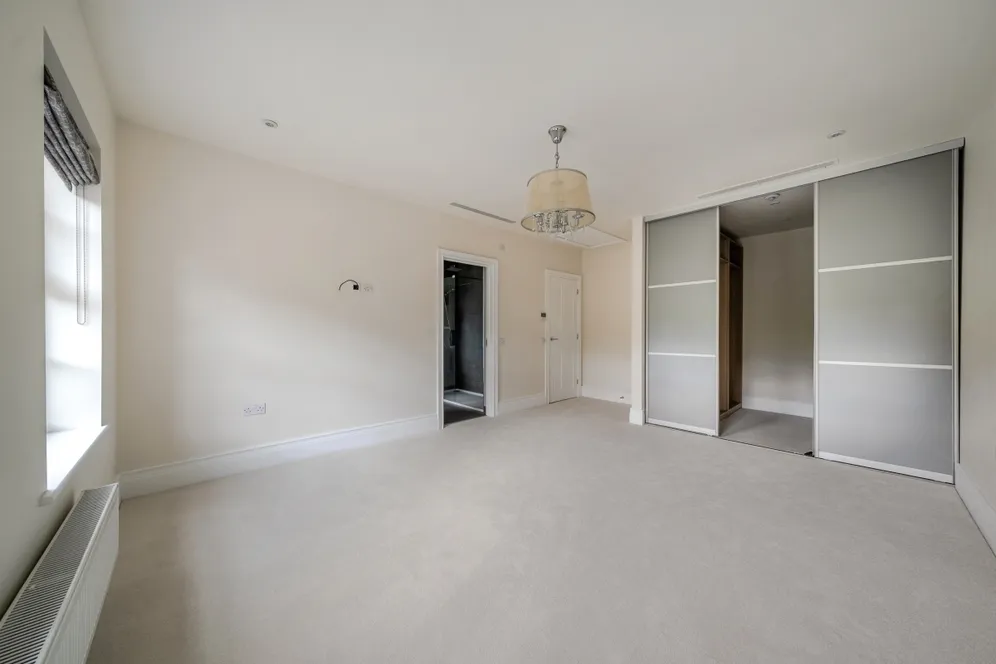 Sandy Lane Pamber Heath RG26 photo 17