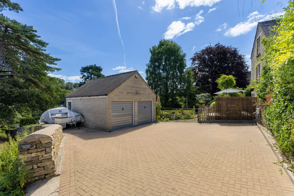 Spring Hill, Nailsworth, GL6 photo 35