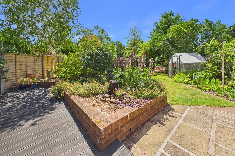 Property carousel item 17