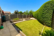 Francis Close, Lee-On-The-Solent