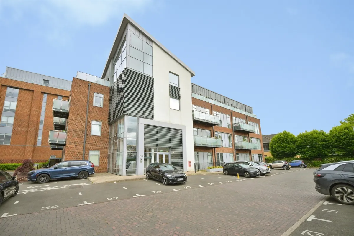 Broadwater Road, WELWYN GARDEN CITY
