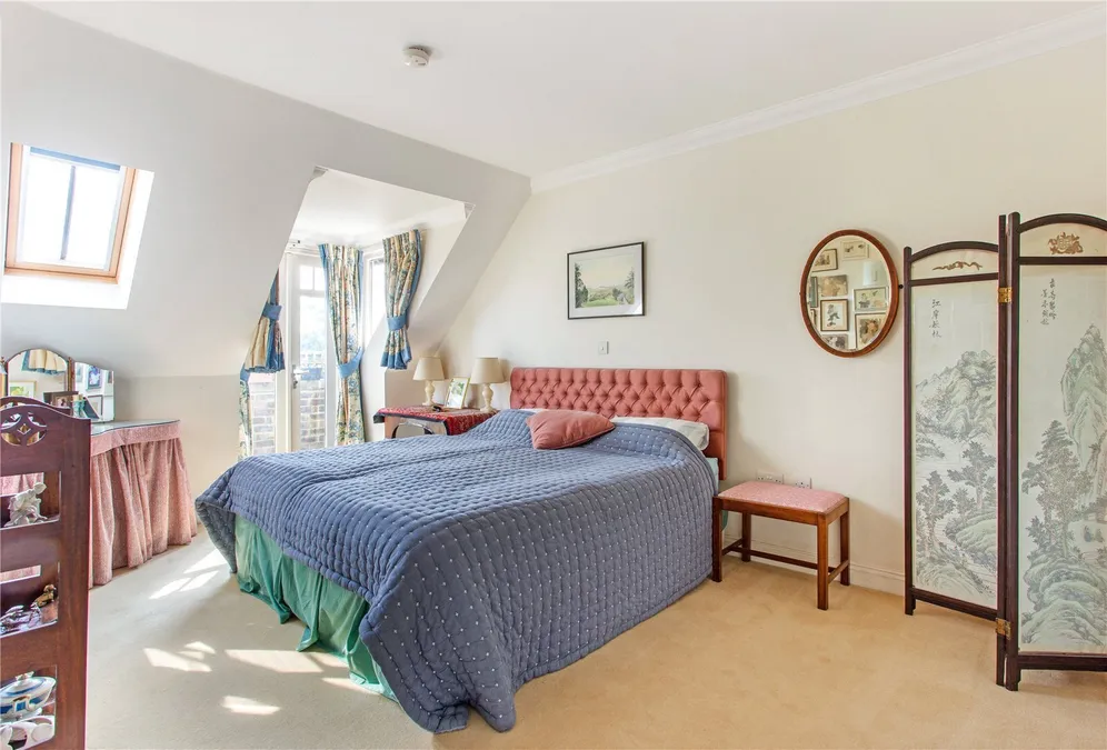 Horsham Road, Bramley, GU5 photo 6