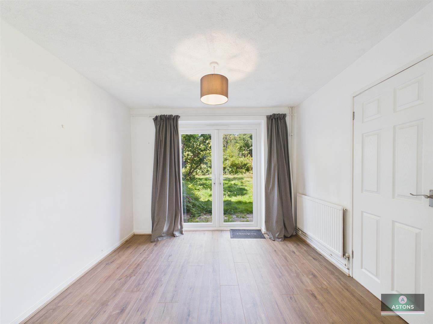 Ashdown Drive, Crawley Image 6