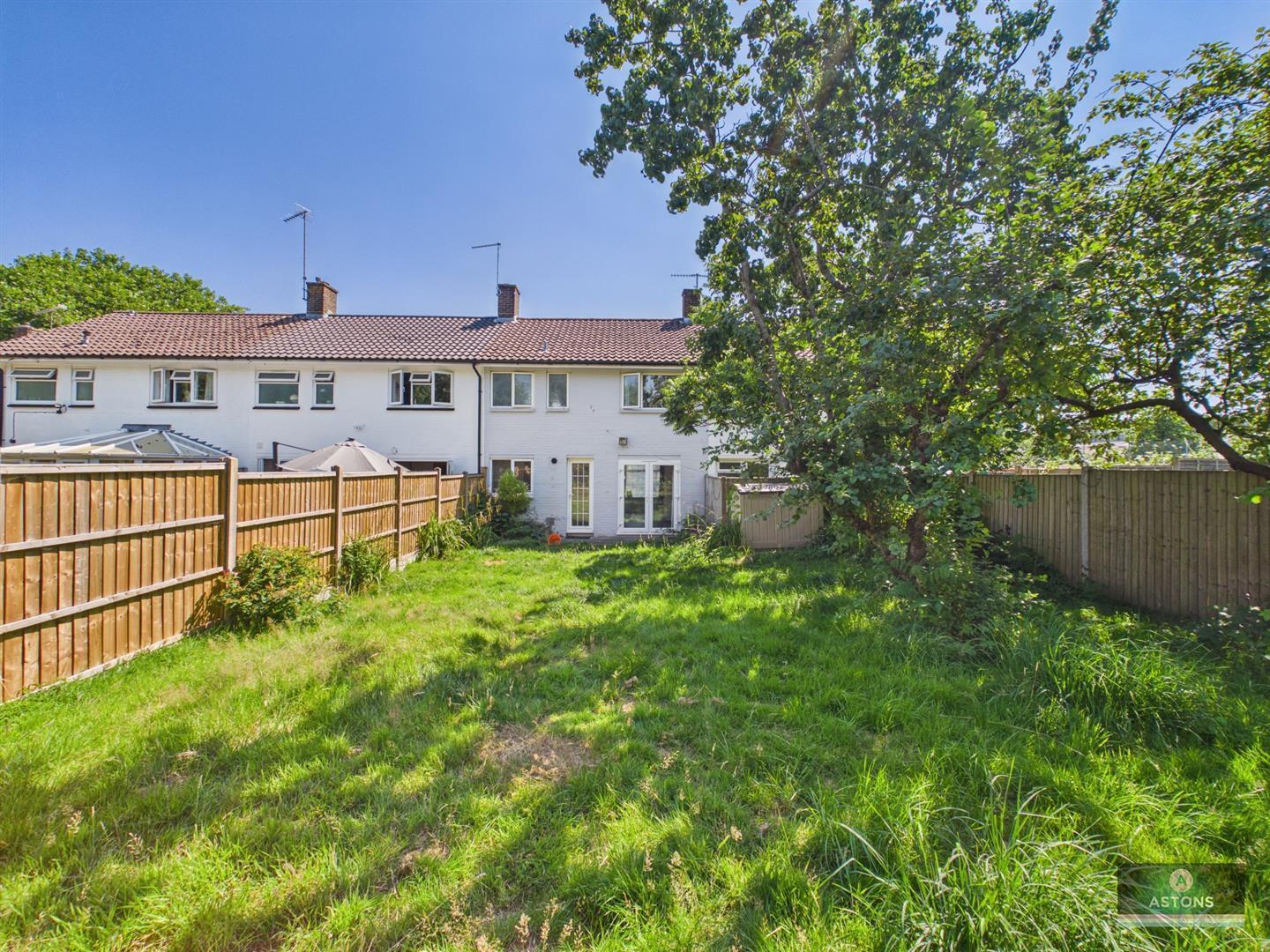 Ashdown Drive, Crawley Image 12