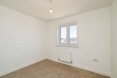 Cunningham Drive, Eye