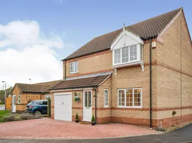 Brooklands Close, LINCOLN photo