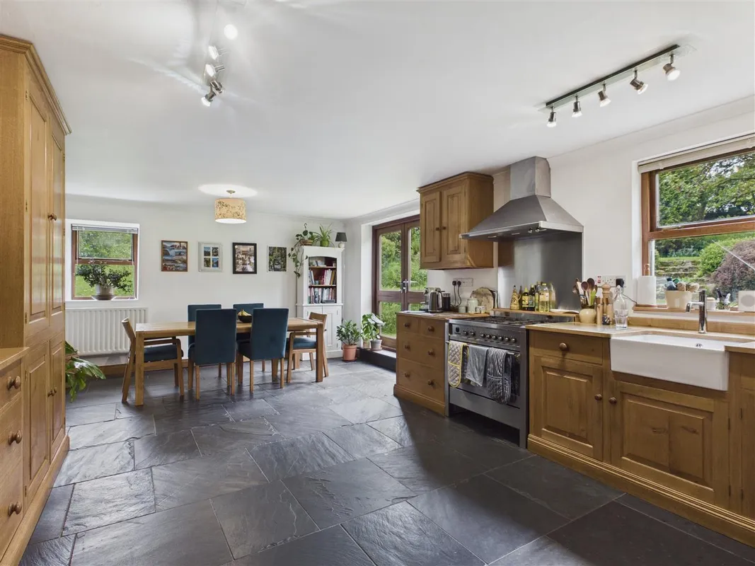Grey Orchard, Ciffig, Whitland - Cottage in 3.5 Acres