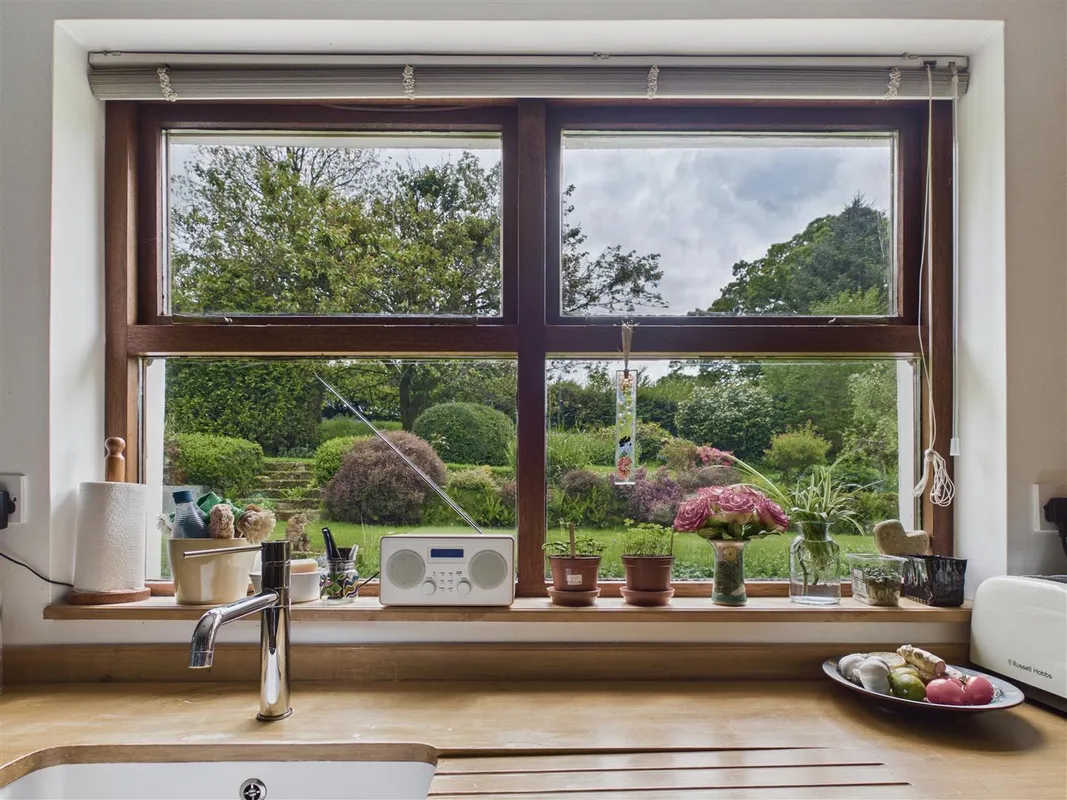 Grey Orchard, Ciffig, Whitland - Cottage in 3.5 Acres