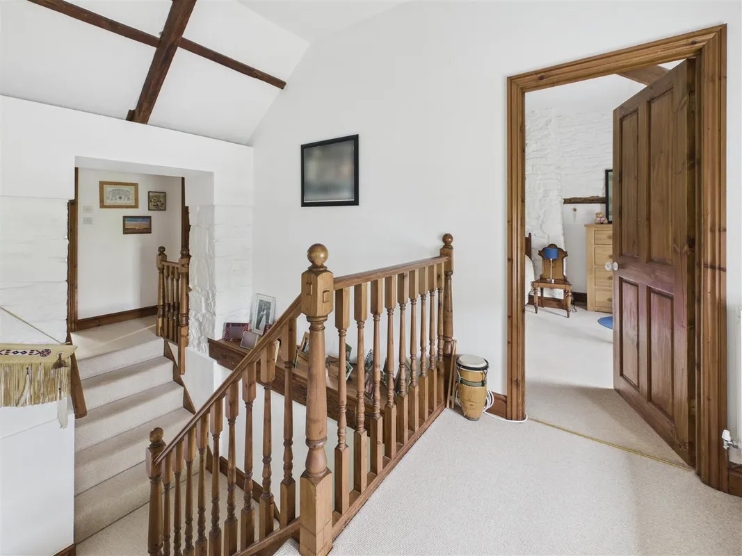 Grey Orchard, Ciffig, Whitland - Cottage in 3.5 Acres