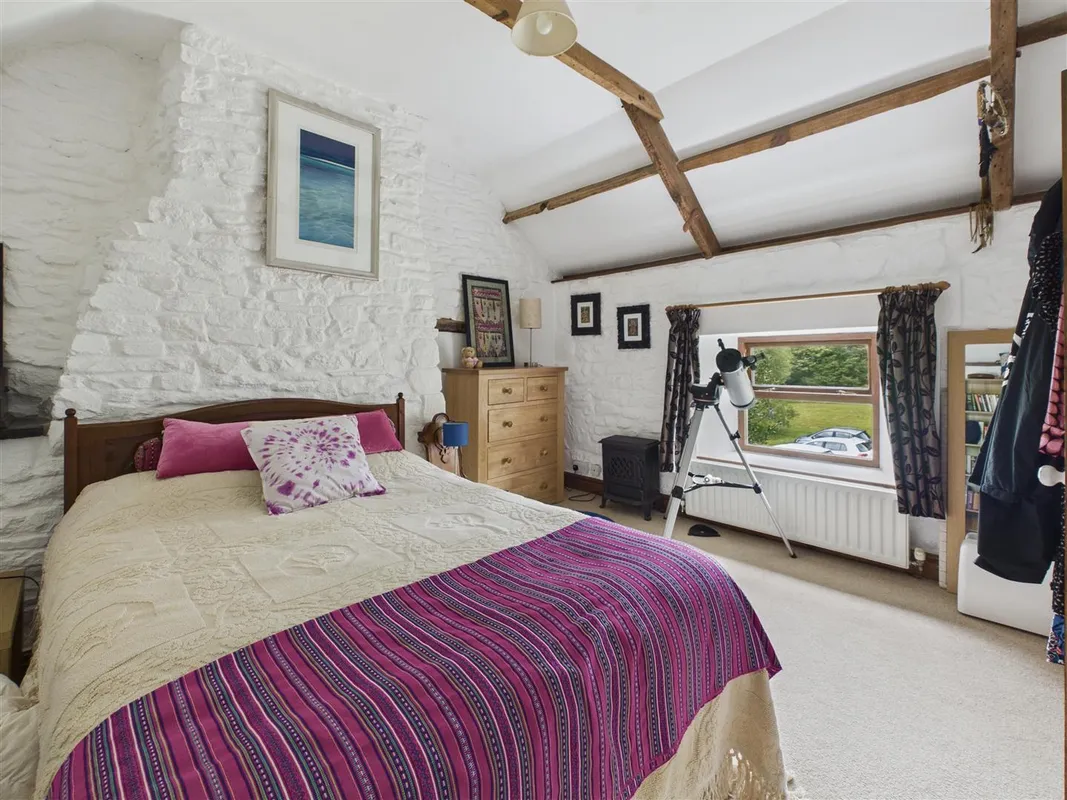 Grey Orchard, Ciffig, Whitland - Cottage in 3.5 Acres