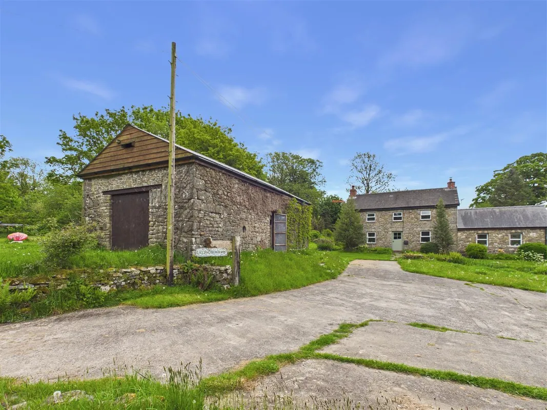 Grey Orchard, Ciffig, Whitland - Cottage in 3.5 Acres