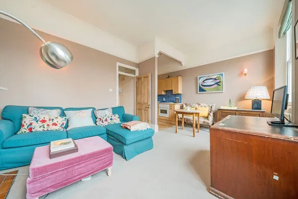 Claverton Street, London, SW1V photo 5