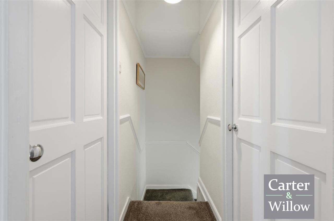 Bromhall Road, Essex Image 11
