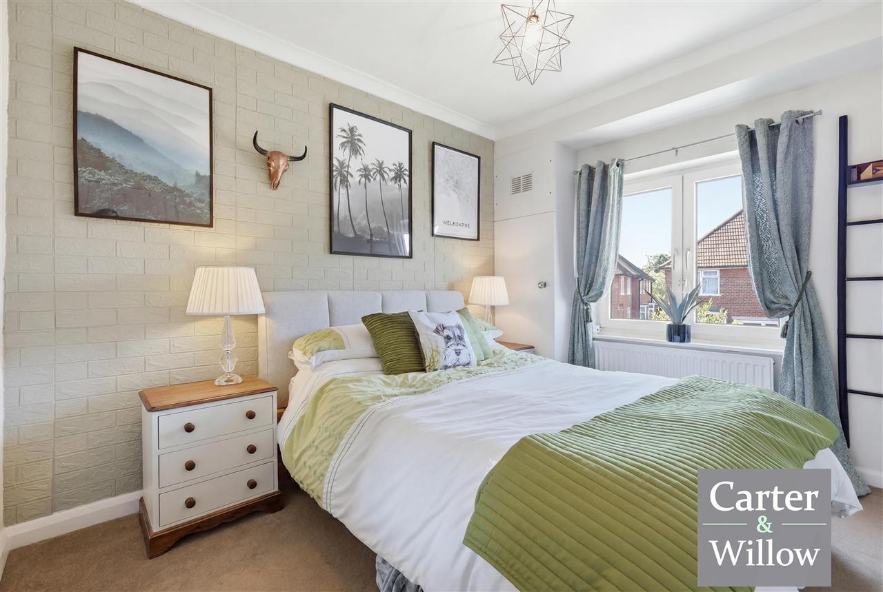 Bromhall Road, Essex Image 15