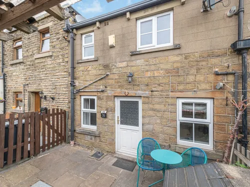 Commercial Road, Skelmanthorpe, Huddersfieldphoto