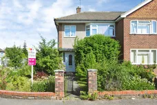 Rockfield Avenue, Ware