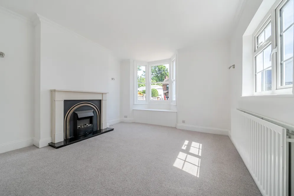 Updown Hill, Windlesham, GU20 photo 3