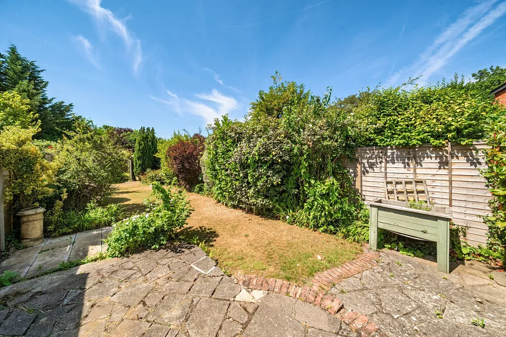 Updown Hill, Windlesham, GU20 photo 6