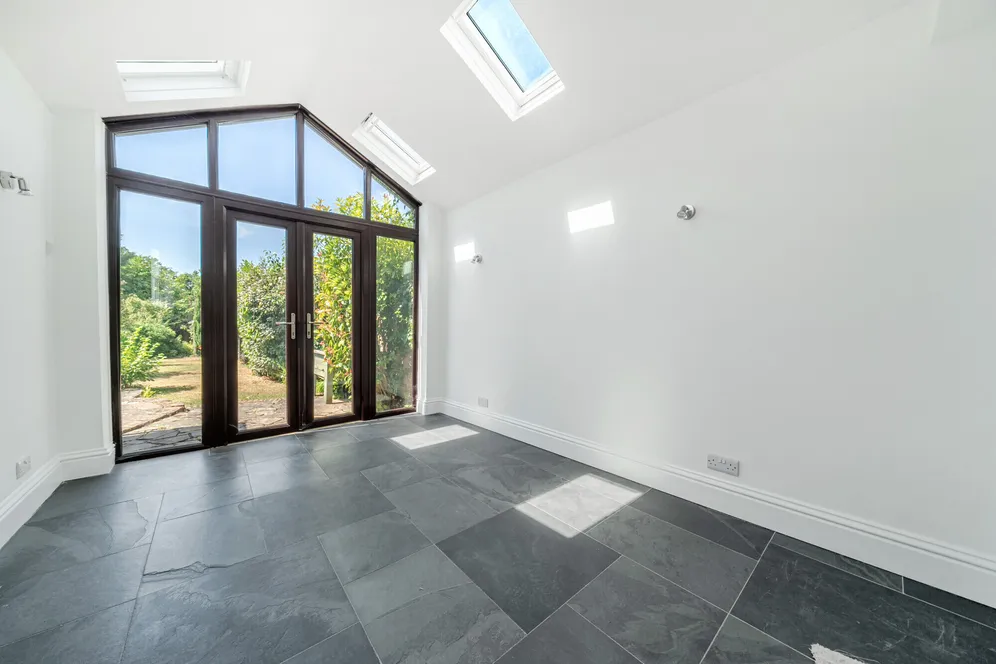 Updown Hill, Windlesham, GU20 photo 7