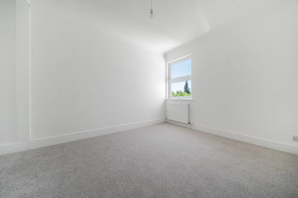 Updown Hill, Windlesham, GU20 photo 9