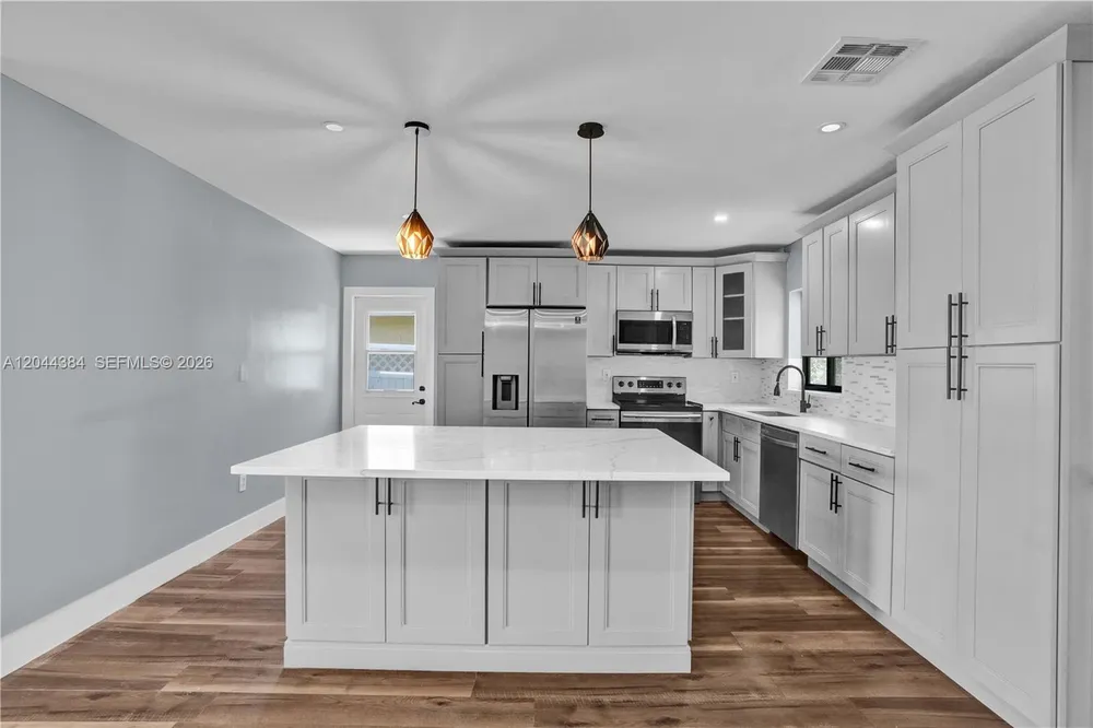 611 SW 76th Terrace, North Lauderdale, FL 33068