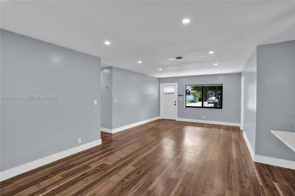 611 SW 76th Terrace, North Lauderdale, FL 33068