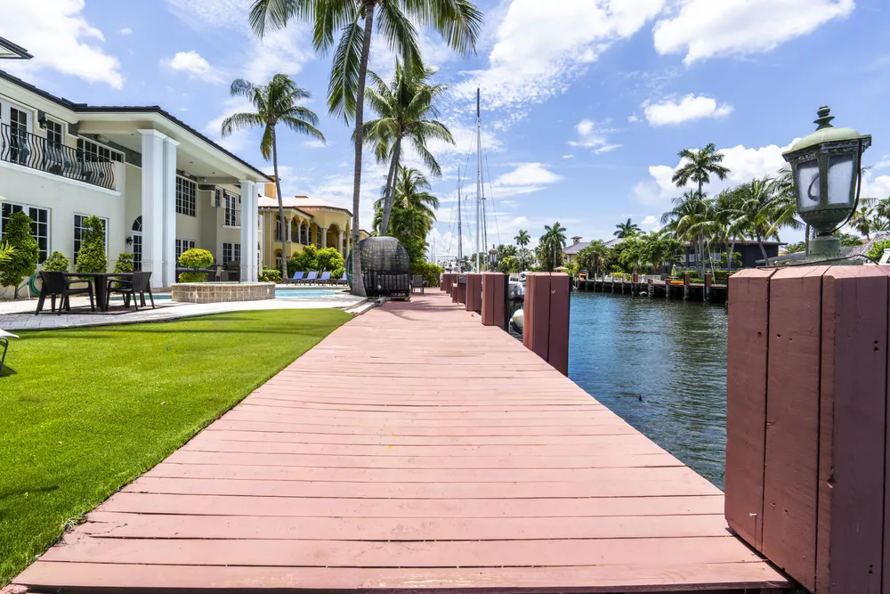 7 Pelican Dr, Fort Lauderdale, FL 33301